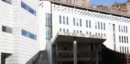 La entrada de la Audiencia de Lleida