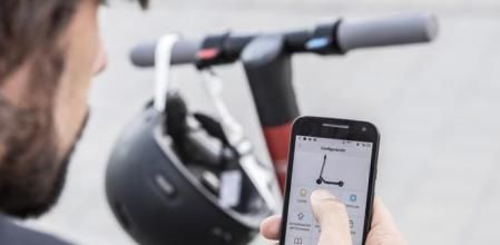 Los trabajadores por cuenta propia que utilizan el patinete para desarrollar su labor profesional podrán deducirse el 100% del IVA&nbsp;&nbsp;