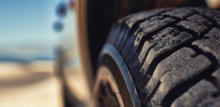 La presión adecuada en los neumáticos nos ayudará a gastar menos combustible