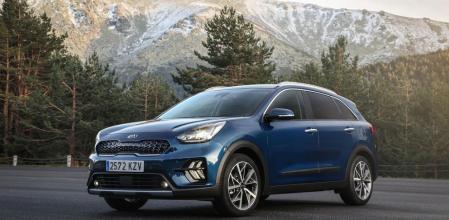 Toda la gama del Kia Niro dispone de asistencia de mantenimiento de carril, detector de fatiga y climatizador automático