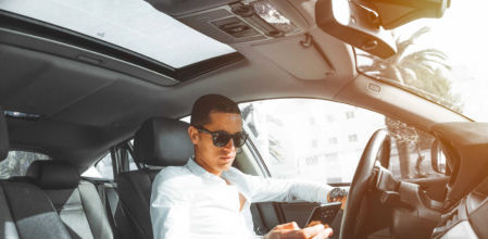 Más de un 50% de los conductores declare que prescindiría antes de su coche propio que de su móvil