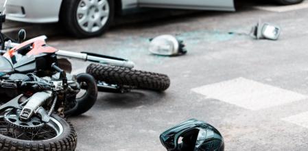 El reducido tamaño de las motocicletas y su agilidad les permite moverse con mayor facilidad y rapidez entre el tráfico, no obstante, son estas mismas cualidades las que también convierten a estos usuarios en los más vulnerables de la vía