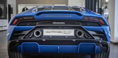 El nuevo Huracán EVO RWD ya está disponible para pedidos en el concesionario Lamborghini Barcelona con un precio a partir de 215.000 euros