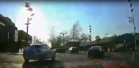 Las rotondas generan dudas sobre la prioridad de paso y utilización de los carriles