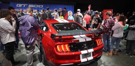 El Salón del Automóvil de Nueva York cada año recibe varios centenares de miles de visitantes