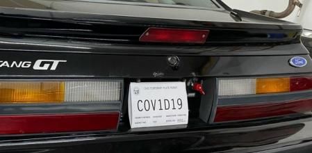 El propietario también ha rebautizado su coche bajo el nombre de 'El Virus'