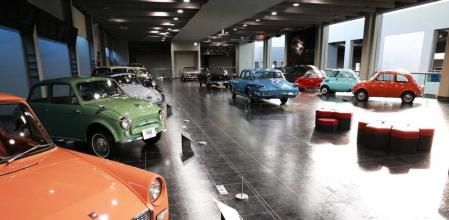 Algunos fabricantes han puesto a disposición del público visitas virtuales a sus museos del automóvil a través de Google Maps