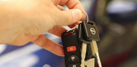 Los propietarios de coches que no se utilizan durante el estado de alarma pueden cederlos al personal sanitario