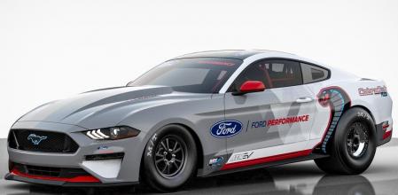 El Mustang Cobra Jet 1400 es el primer prototipo dragster totalmente eléctrico de fábrica de Ford