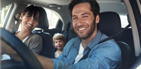 Desde el 11 de mayo, los convivientes pueden ocupar todas las plazas de un vehículo particular sin llevar mascarilla