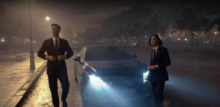 Lexus tiene un papel protagonista en la película Men in Black donde se suceden las acciones de persecución
