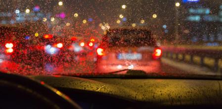 Mantener la distancia de seguridad adecuada cuando circulamos puede prevenirnos de sufrir un accidente