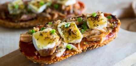 Paninis de atún y tomate
