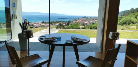 Polémica en un restaurante de Galicia por 'obligar' a los menores de 12 años a permanecer sentados toda la comida