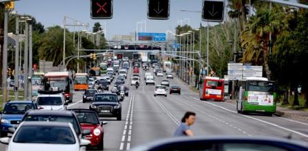 Los ecologistas calculan que con el peaje urbano se reduciría un 21% las emisiones en Barcelona&nbsp;