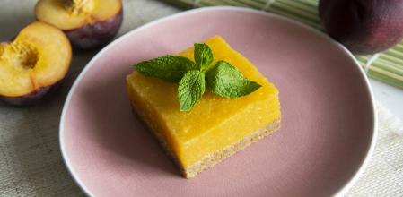 Tarta de melocotón y espelta