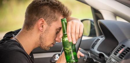 Al volante, la tolerancia con el alcohol debería ser cero