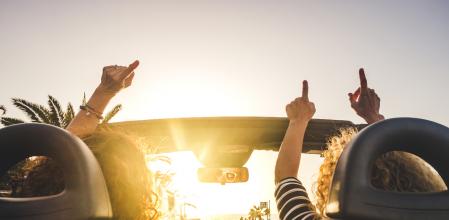 Cuando salimos de vacaciones solemos relajar nuestros hábitos al volante