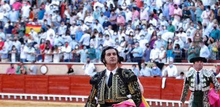 Twitter cierra la cuenta del torero Morante de la Puebla por comentarios que fomentan el 'placer sádico'