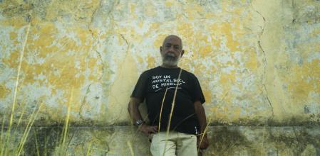 El escritor cubano Leonardo Padura fotografiado hace unos días en Mantilla, su barrio de la periferia de La Habana
