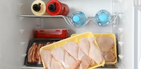 Pollo en la nevera
