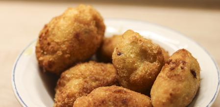 Croquetas de pollo y curry