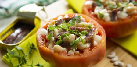 Tomates rellenos de empedrat