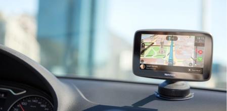 La plataforma&nbsp;DGT 3.0 envía a los navegadores la ubicación de los vehículos averiados en carretera que utilizan la V-16 conectada&nbsp;