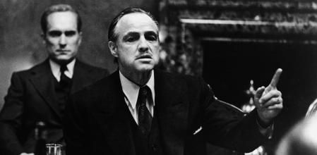 Marlon Brando como Vito Corleone en 'El Padrino', dirigida por Francis Ford Coppola y basada en la novela de Mario Puzo