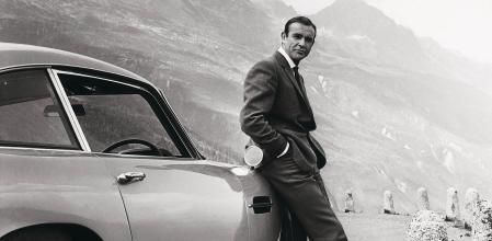 El Aston Martin es un coche emblemático en las películas interpretadas por el agente secreto James Bond&nbsp;