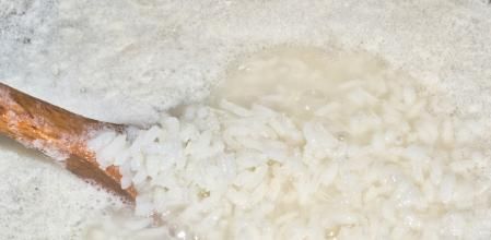 Arroz blanco hervido