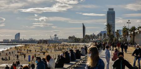 Playas y paseo marítimos de Barcelona, espacios masivos para el paseo, el recreo y la práctica deportiva