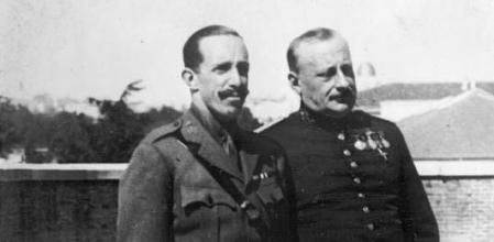 Der Ex-Diktator Spaniens, Primo de Rivera gestorben ! Aufnahmen aus der Glanzzeit seiner Diktatur.
Der spanische Ex-Diktator Primo de Rivera (rechts) und der König Alfons von Spanien.