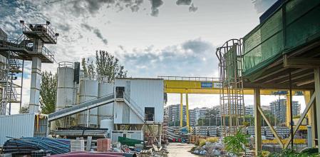 El tramo central de la línea 9 se reactiva aunque la finalización se posterga hasta el 2029