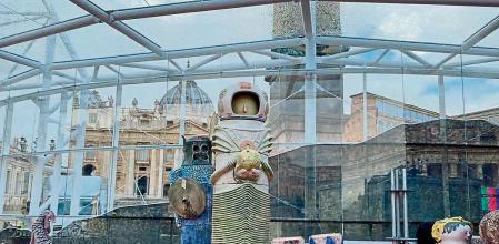 Un astronauta en el belén de San Pedro
