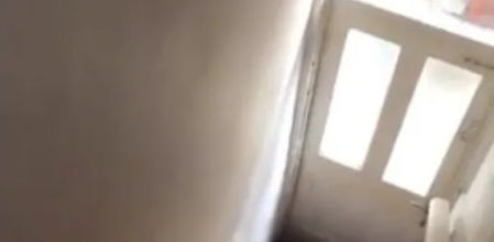 Una salida secreta en un lugar poco común