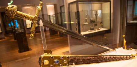 La Joyeuse era la espada con la que se coronaban los reyes en Francia.