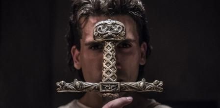 Jaime Lorente, en su papel de Rodrigo Díaz de Vivar, en la serie ‘El Cid’