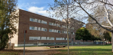 Exterior de la residencia La Solana de Banyoles (Girona)
