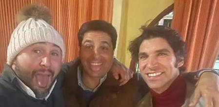 Kiko Rivera junto a sus hermanos Francisco y Cayetano en su reunión