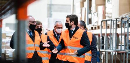 Casado quiere un PP a su medida al margen de los barones