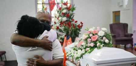 350.000 muertos por covid en Estados Unidos sin duelo nacional