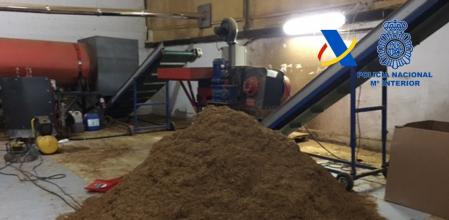 Fábrica de tabaco ilegal desmantelada en Andalucía