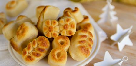 El mazapán es, esencialmente, una mezcla de almendra molida y azúcar