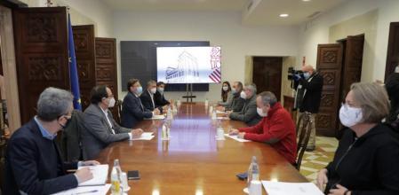 Puig y varios consellers, en la reunión.