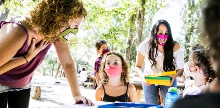 Foto de archivo del primer día de clase de este curso en el colegio público Els Xiprers de Barcelona