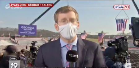 Un reportero políglota, viral por su habilidad para hablar seis los idiomas