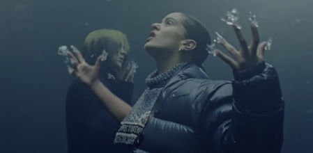 Rosalía y Billie Eilish en el videoclip de 'Lo vas a olvidar'