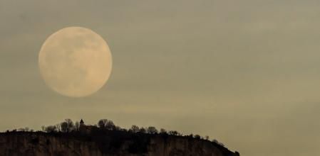 Luna llena en Manlleu.