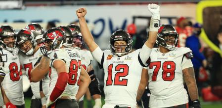 TAMPA, FLORIDA - FEBRUARY 07: Tom Brady #12 of the Tampa Bay Buccaneers reacts after defeating the Kansas City Chiefs in Super Bowl LV at Raymond James Stadium on February 07, 2021 in Tampa, Florida. The Buccaneers defeated the Chiefs 31-9.   Mike Ehrmann/Getty Images/AFP
== FOR NEWSPAPERS, INTERNET, TELCOS & TELEVISION USE ONLY ==